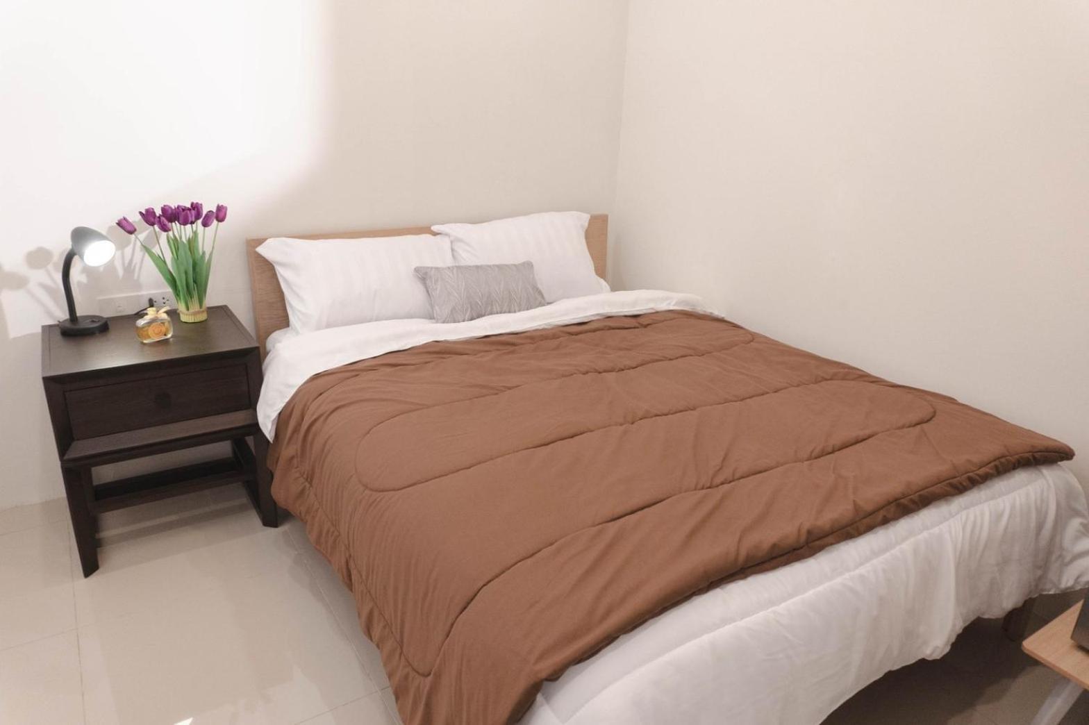 Bnb98 Silom Hotel Банкок Стая снимка