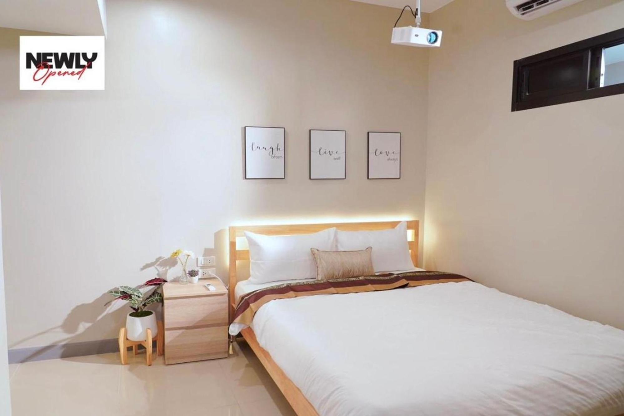 Bnb98 Silom Hotel Банкок Екстериор снимка