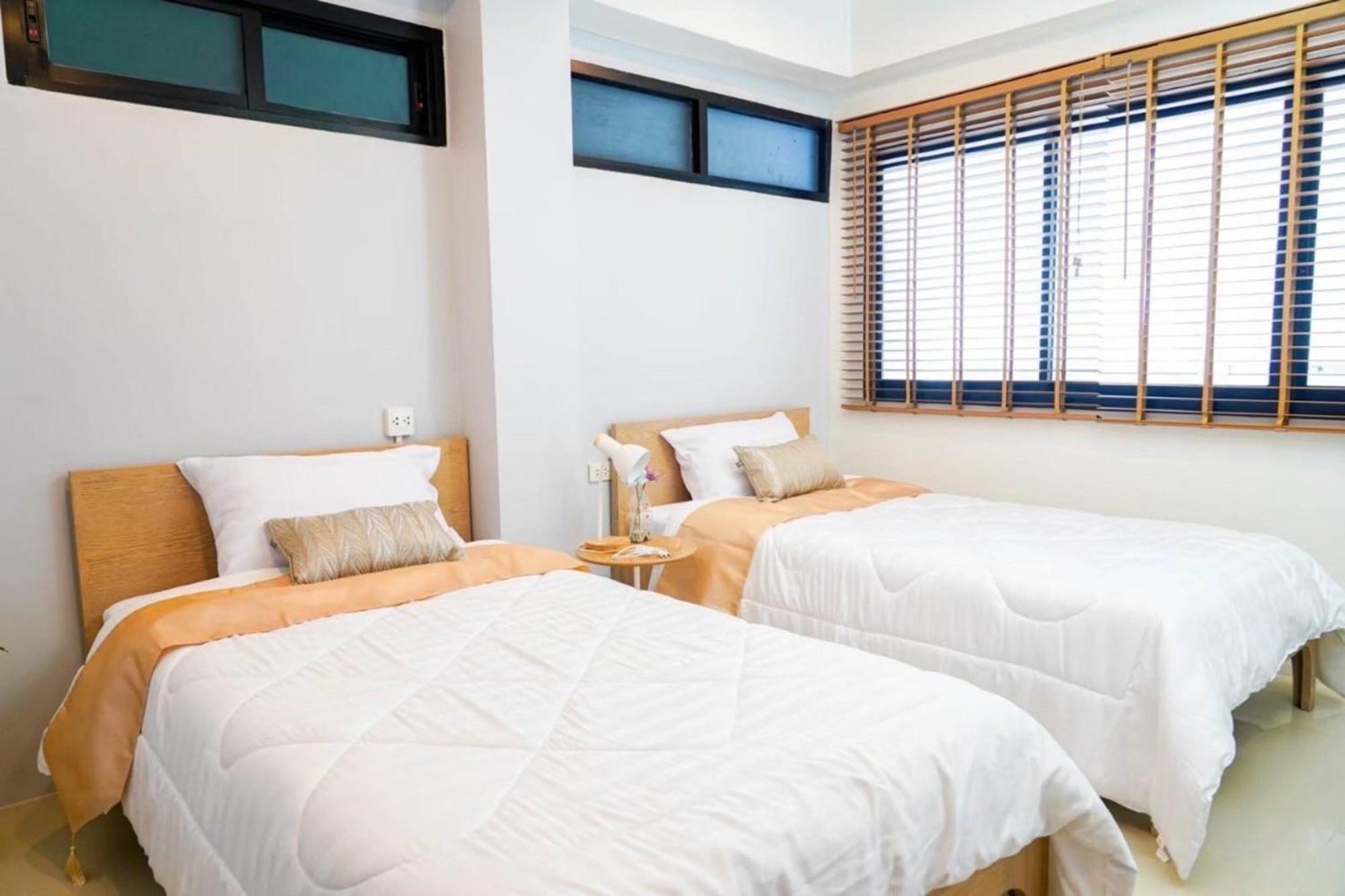 Bnb98 Silom Hotel Банкок Екстериор снимка