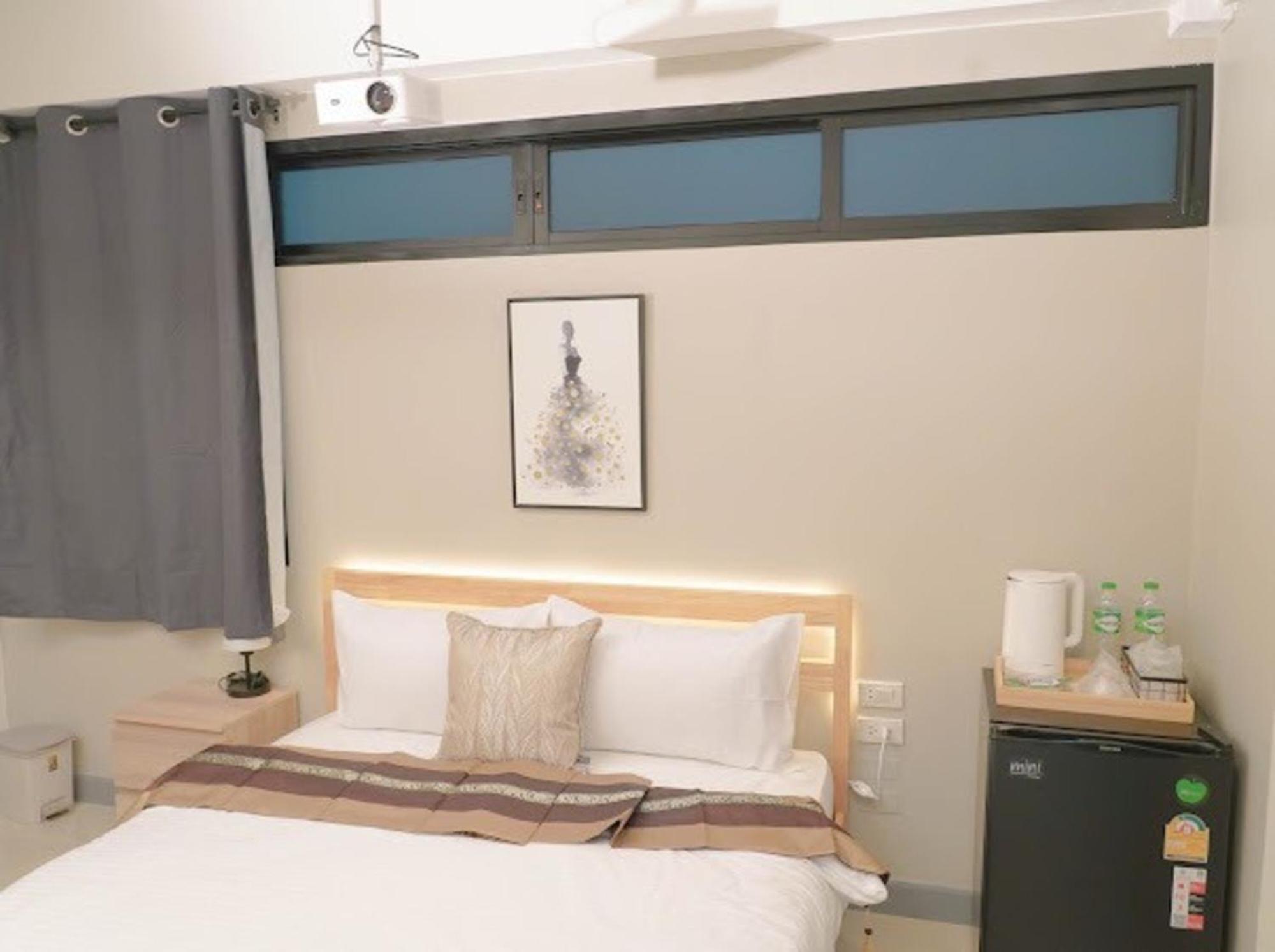 Bnb98 Silom Hotel Банкок Екстериор снимка