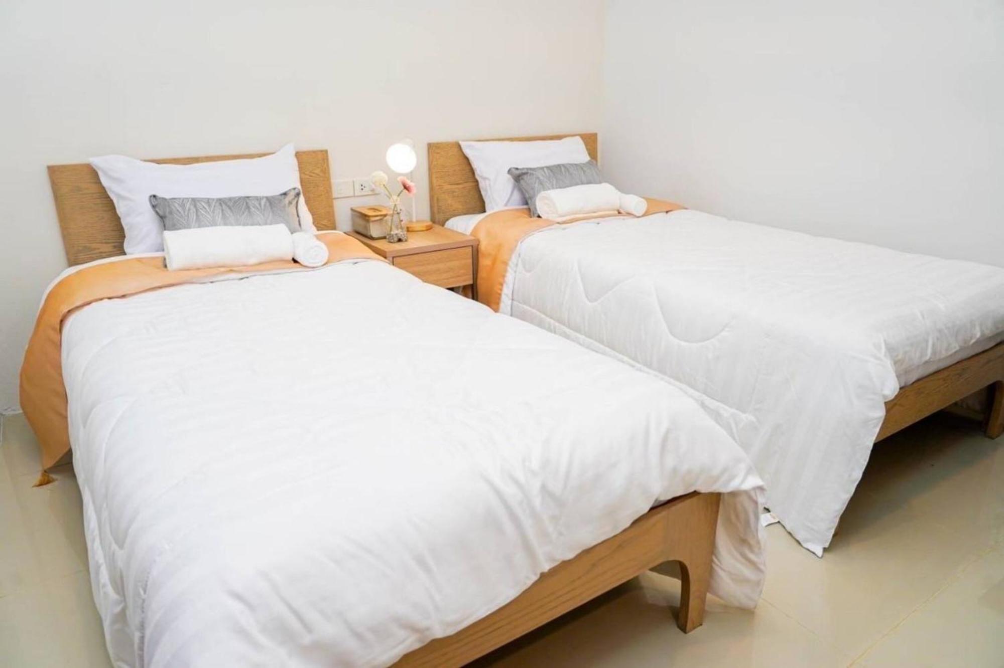 Bnb98 Silom Hotel Банкок Екстериор снимка