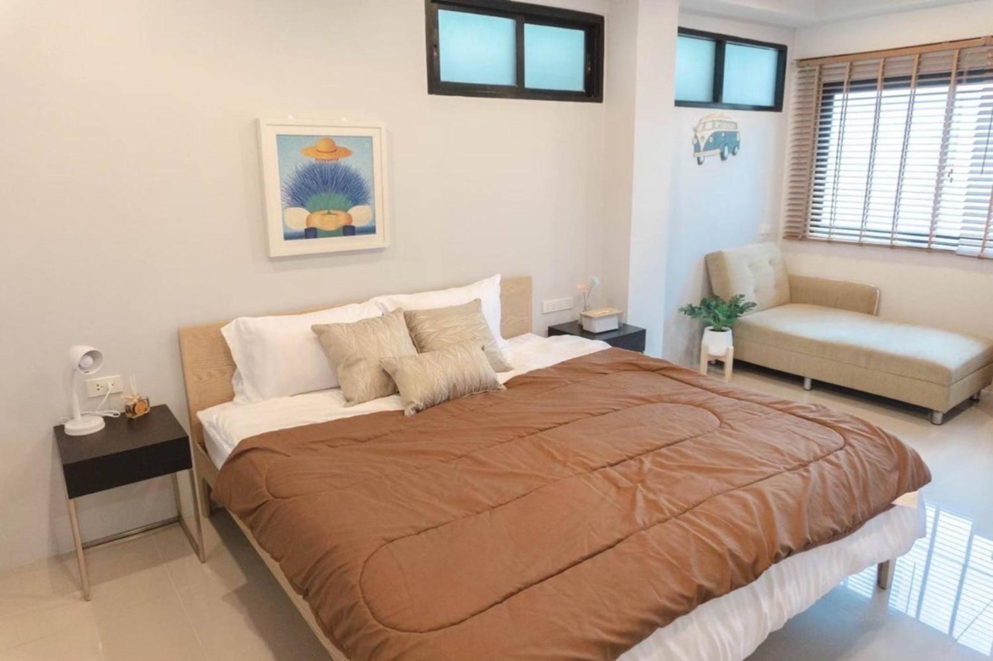 Bnb98 Silom Hotel Банкок Екстериор снимка